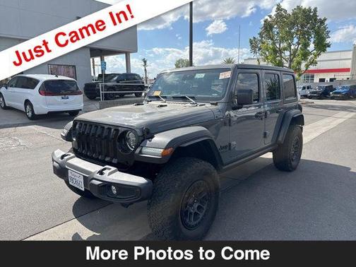 Sting-Gray Clearcoat 2022 Jeep Wrangler Willys