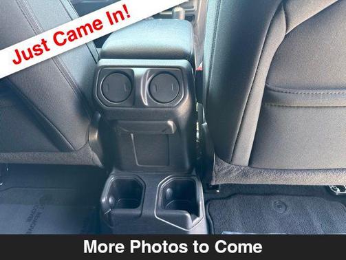 Bright White Clearcoat 2022 Jeep Wrangler Unlimited Sport