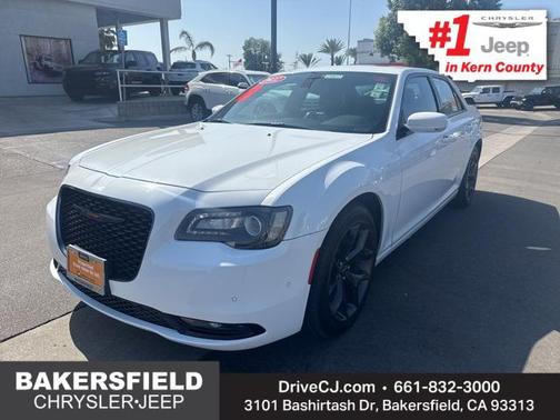 2022 Chrysler 300 S