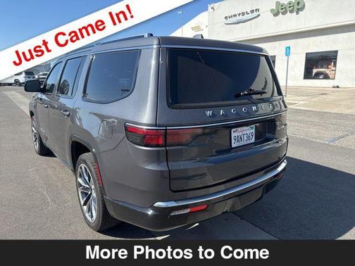 Baltic Gray Metallic Clearcoat 2022 Jeep Wagoneer Series III 4x2