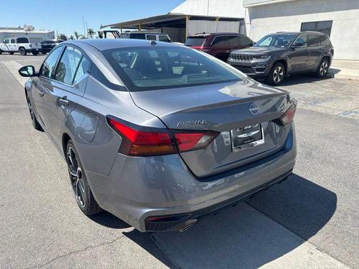 Gun Metallic 2024 Nissan Altima SR FWD