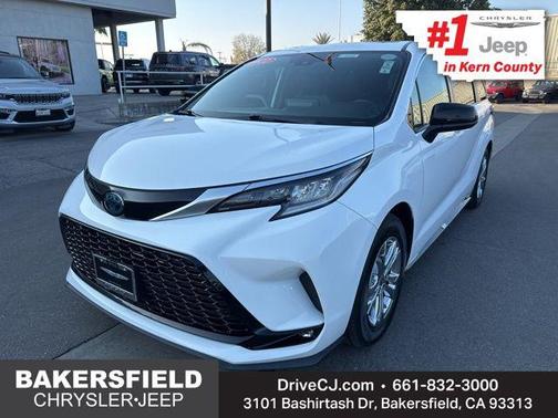 2022 Toyota Sienna XSE 7 Passenger