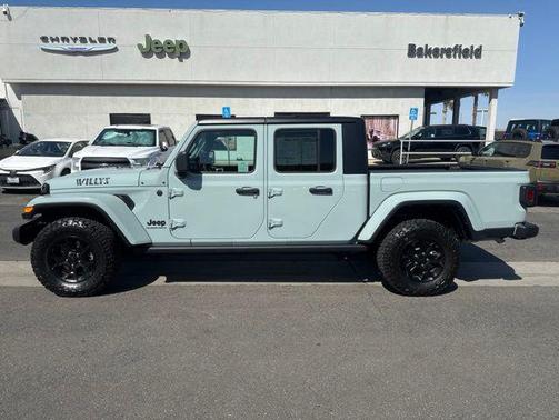 Limited Edition Earl Clearcoat 2023 Jeep Gladiator Willys 4x4