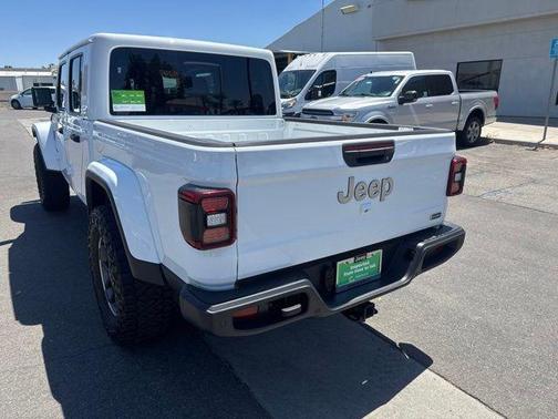 Bright White Clearcoat 2020 Jeep Gladiator Overland