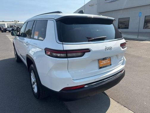 2024 Jeep Grand Cherokee L Laredo