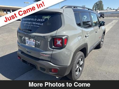 2022 Jeep Renegade Trailhawk