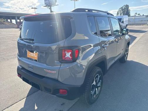 2022 Jeep Renegade Trailhawk