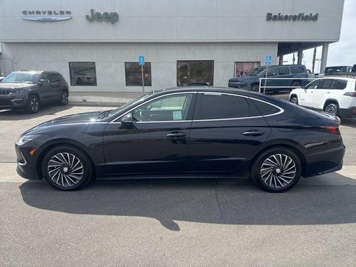 2023 Hyundai SONATA Hybrid Limited