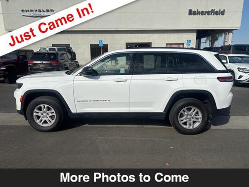 2023 Jeep Grand Cherokee Laredo