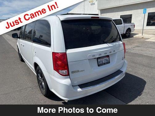 White Knuckle Clearcoat 2018 Dodge Grand Caravan GT