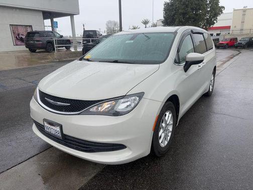 2017 Chrysler Pacifica Touring