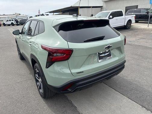 2024 Chevrolet Trax FWD 1RS
