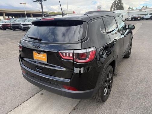 2023 Jeep Compass Latitude