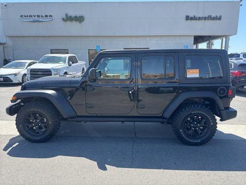 Black Clearcoat 2022 Jeep Wrangler Willys