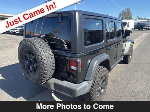 Black Clearcoat 2022 Jeep Wrangler Willys