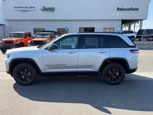 2025 Jeep Grand Cherokee Altitude