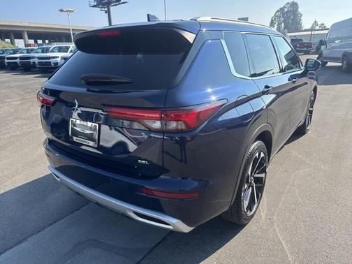 2023 Mitsubishi Outlander SEL 2.5 2WD