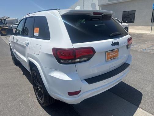 2021 Jeep Grand Cherokee Laredo