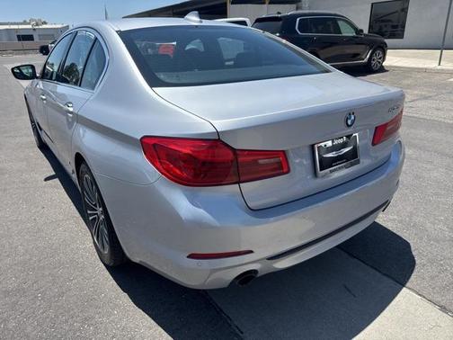 2019 BMW 530 530i