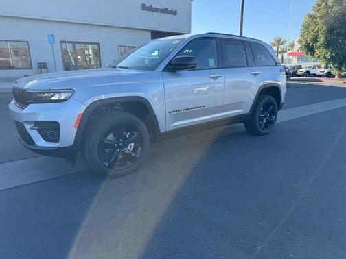 2025 Jeep Grand Cherokee Altitude