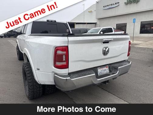 2020 RAM 3500 Laramie Crew Cab 4x4 8' Box