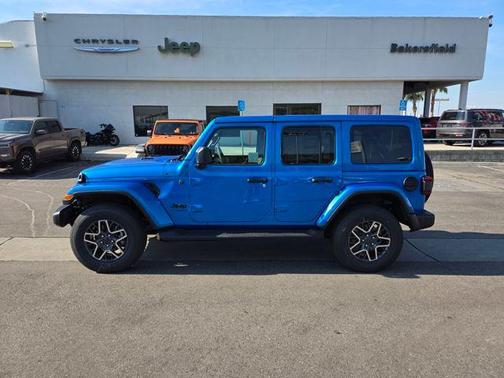 2026 Jeep Wrangler 4-Door Sahara 4x4