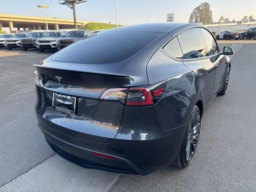 2024 Tesla Model Y Performance Dual Motor All-Wheel Drive