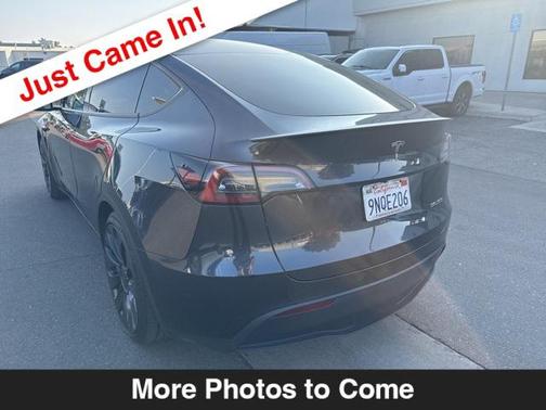 2024 Tesla Model Y Performance Dual Motor All-Wheel Drive