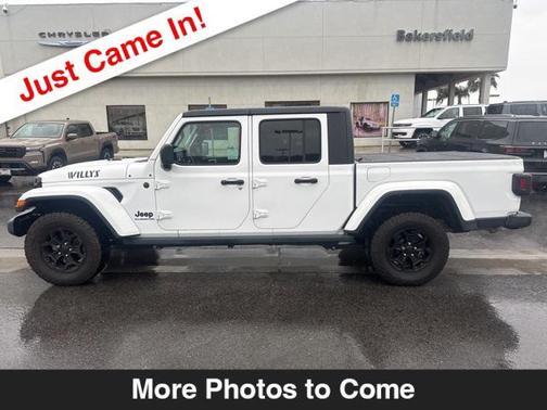 2022 Jeep Gladiator Willys 4x4