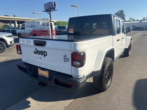 2022 Jeep Gladiator Willys 4x4