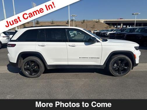2023 Jeep Grand Cherokee Altitude
