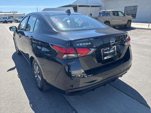 2023 Nissan Versa 1.6 SV