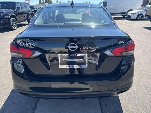 2023 Nissan Versa 1.6 SV