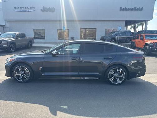2021 Kia Stinger GT-Line