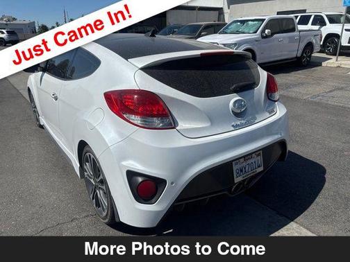 White 2016 Hyundai Veloster Turbo