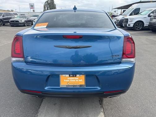 2021 Chrysler 300 Touring