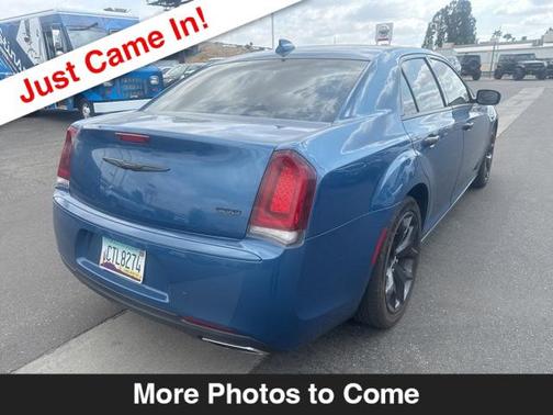 2021 Chrysler 300 Touring