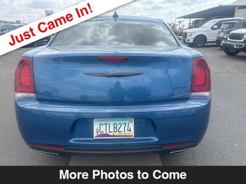 2021 Chrysler 300 Touring