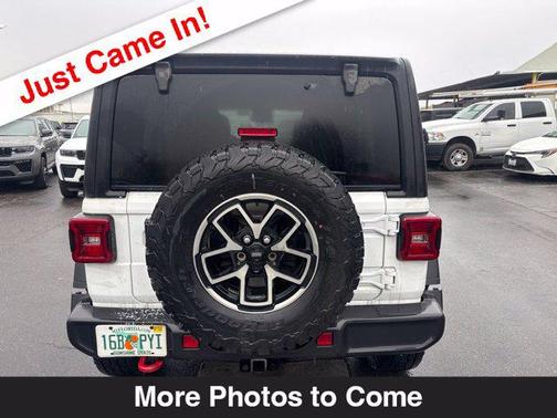 Bright White Clearcoat 2025 Jeep Wrangler Rubicon