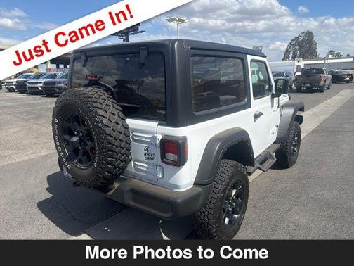 Bright White Clearcoat 2022 Jeep Wrangler Willys
