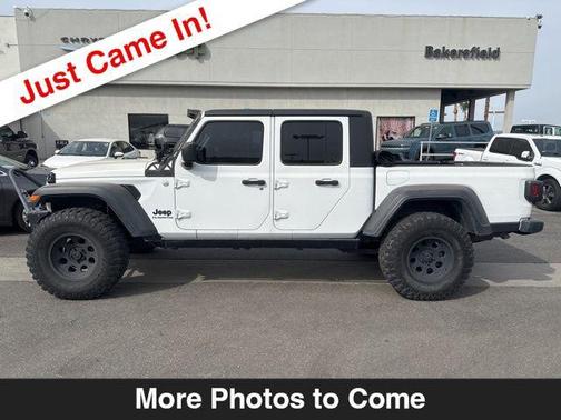 Bright White Clearcoat 2020 Jeep Gladiator Sport S