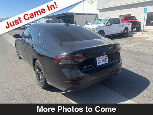 Crystal Black Pearl 2025 Honda Accord SE