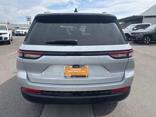 Silver Zynith 2023 Jeep Grand Cherokee Altitude