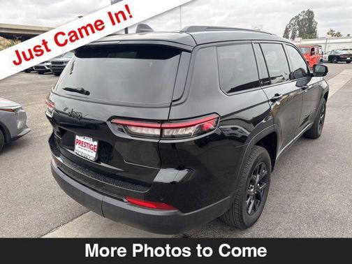 Diamond Black Crystal Pearlcoat 2024 Jeep Grand Cherokee L Altitude