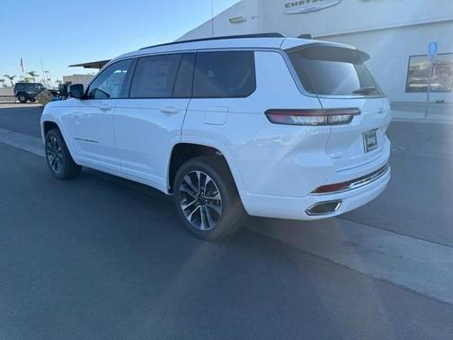 2025 Jeep Grand Cherokee Overland