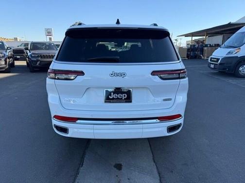 2025 Jeep Grand Cherokee Overland