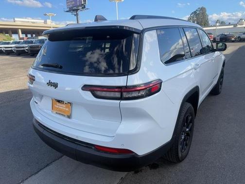 2024 Jeep Grand Cherokee L Altitude