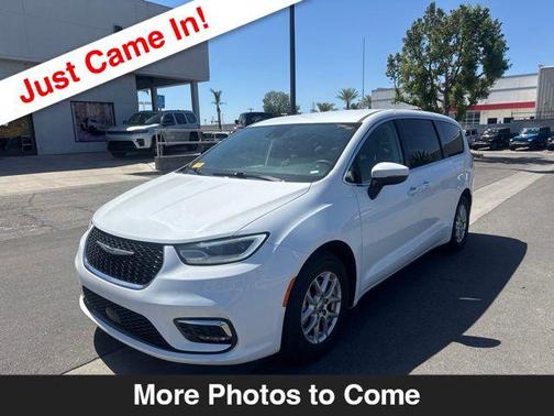 Bright White 2023 Chrysler Pacifica Touring L