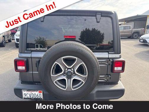 Crystal Metallic 2022 Jeep Wrangler Unlimited Sport