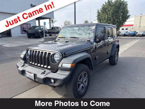 Crystal Metallic 2022 Jeep Wrangler Unlimited Sport